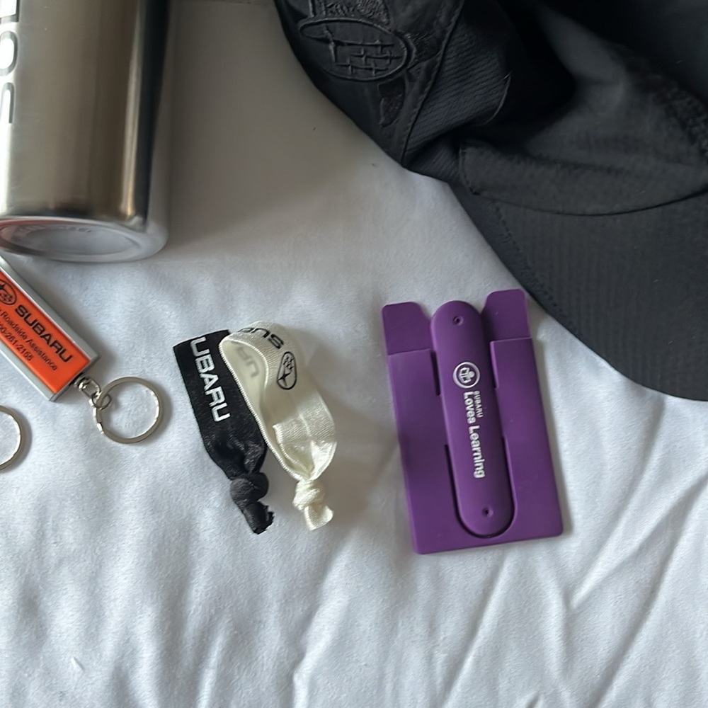 Subaru Swag Bag 12-pc - Picture 4 of 8